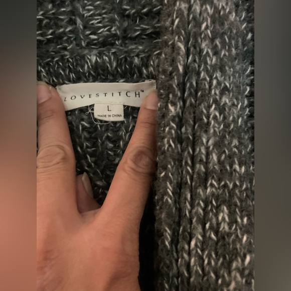 Love stitch sweater/ cardigan size large grey - Picture 3 of 4